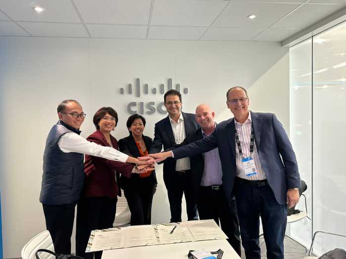 MWC 2023: Cisco Dirangkul XL, Siapkan 5G dan Cloud untuk IoT MWC 2023: Cisco Dirangkul XL, Siapkan 5G dan Cloud untuk IoT