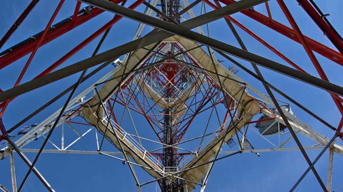 Frekuensi 2,1 GHz Siap Dilelang, Operator Siapa yang Minat? Frekuensi 2,1 GHz Siap Dilelang, Operator Siapa yang Minat?