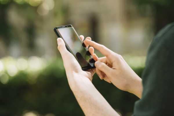 Kawasan Rentan Barang Ilegal jadi Sasaran Kominfo Sosialisasikan Aturan IMEI Kawasan Rentan Barang Ilegal jadi Sasaran Kominfo Sosialisasikan Aturan IMEI