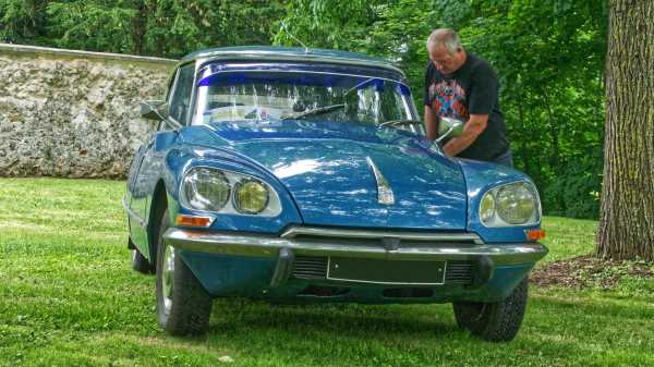 Citroen DS: Mobil Terindah Sepanjang Masa dan Penyelamat Presiden Prancis Citroen DS: Mobil Terindah Sepanjang Masa dan Penyelamat Presiden Prancis