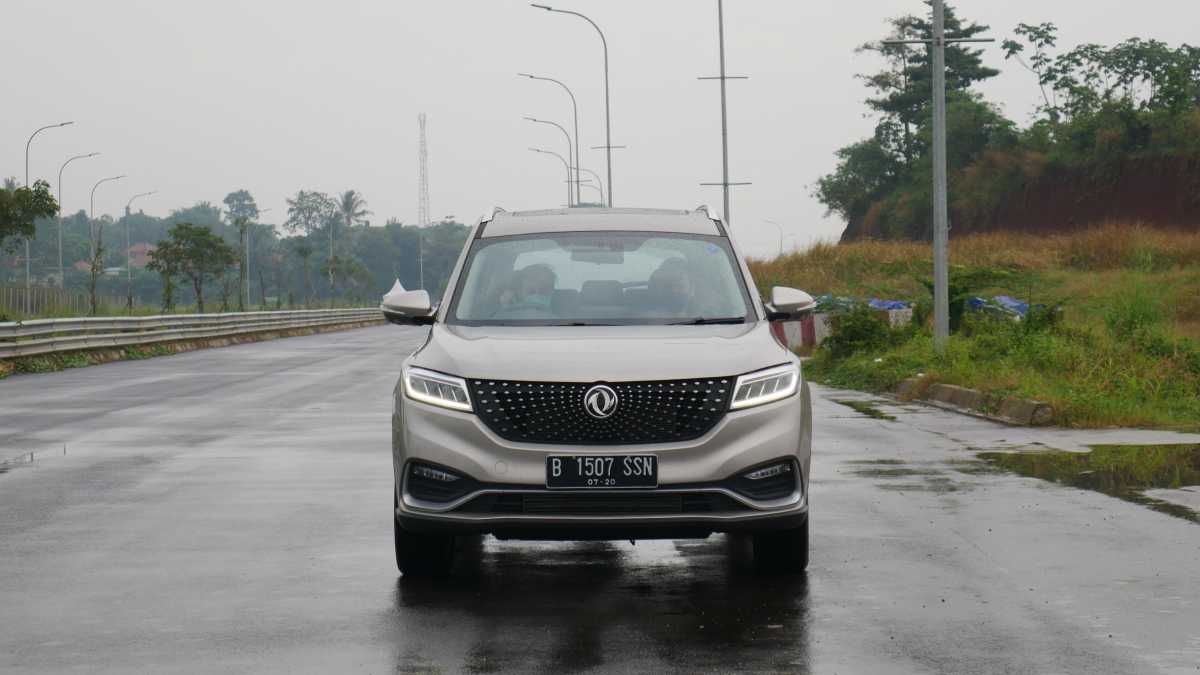 Mobil Canggih DFSK Glory i-Auto Dijual Rp329.699.000 Mobil Canggih DFSK Glory i-Auto Dijual Rp329.699.000