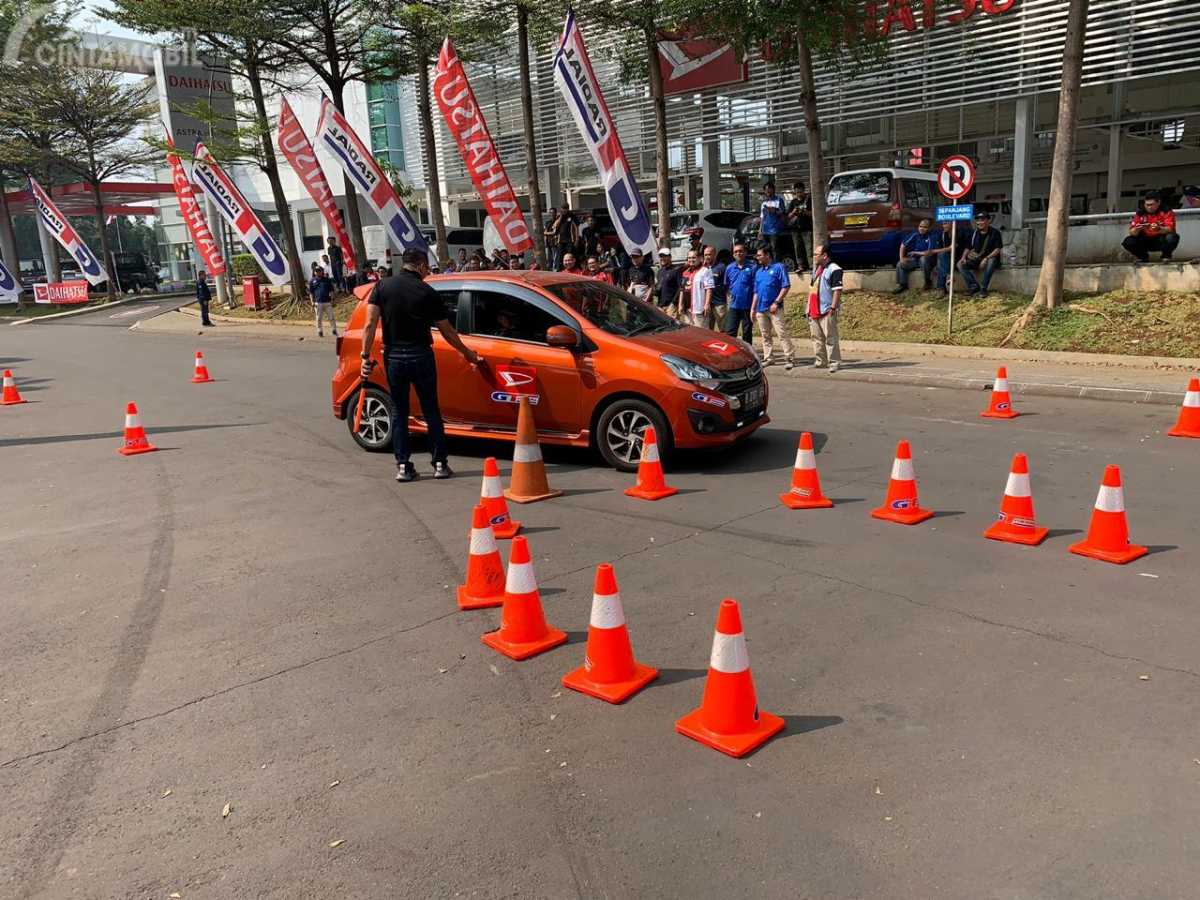 Tips Safety Driving, Antisipasi Pecah Ban dan Ngantuk Tips Safety Driving, Antisipasi Pecah Ban dan Ngantuk