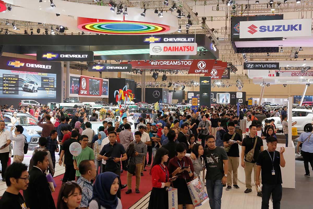 Pameran Otomotif Raksasa Gak juga Mendongkrak Jualan Mobil Pameran Otomotif Raksasa Gak juga Mendongkrak Jualan Mobil