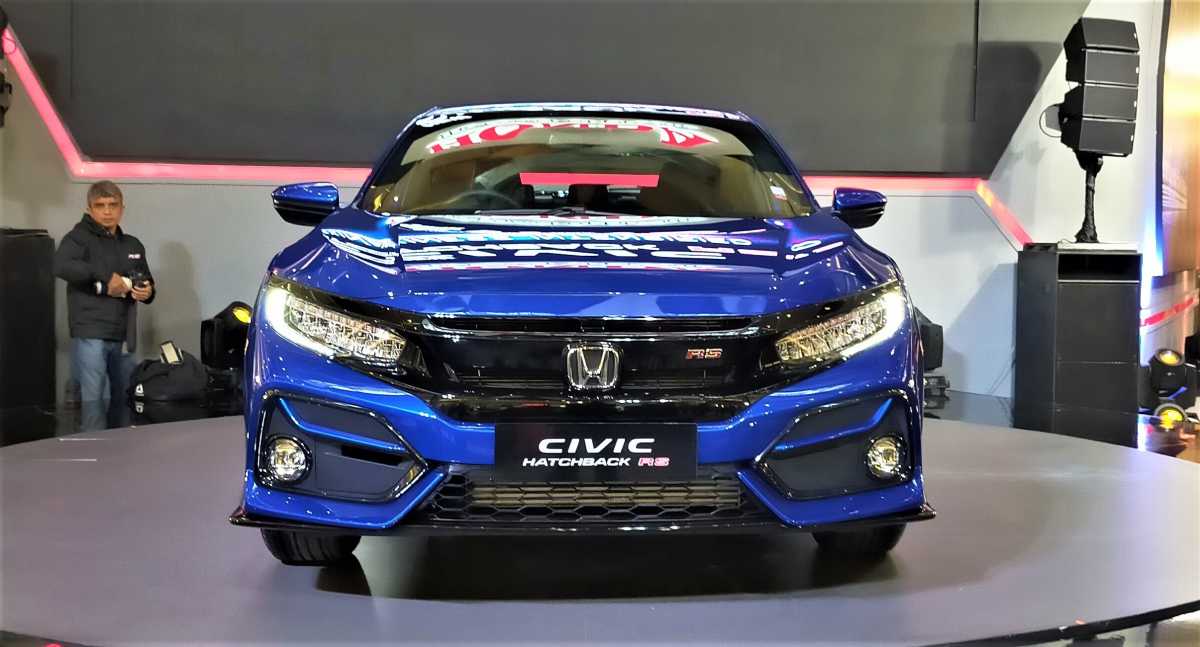 Intip Fitur Canggih Honda  Civic  Hatchback  RS  Harga  Nyaris 