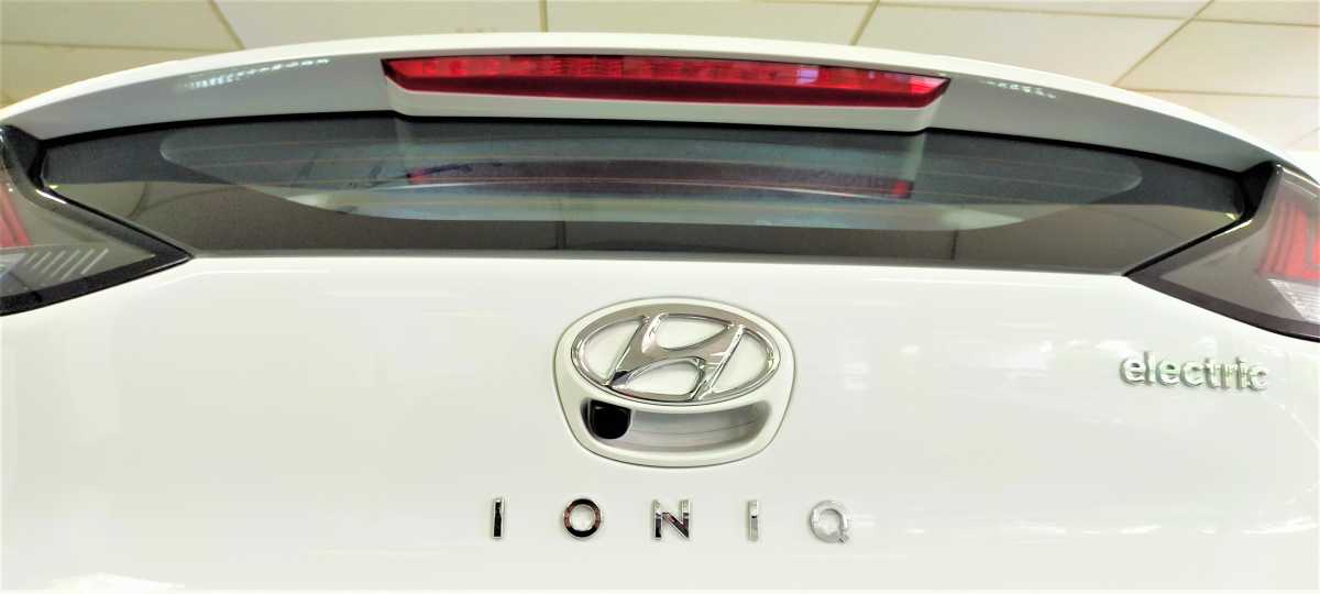 Servis Hyundai Ioniq Electric dan Kona Electric Bisa 1 Tahun Sekali Servis Hyundai Ioniq Electric dan Kona Electric Bisa 1 Tahun Sekali