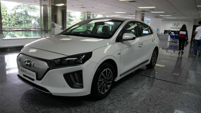 Penjualan Global Mobil Listrik Naik 43 Persen, Mobil Konvensional Turun 14 Persen Penjualan Global Mobil Listrik Naik 43 Persen, Mobil Konvensional Turun 14 Persen