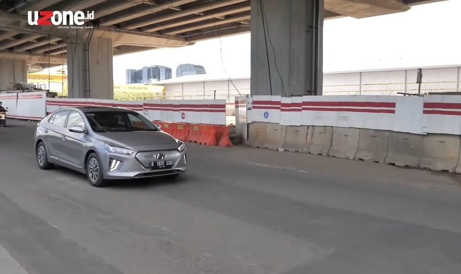 Test Drive Hyundai Ioniq, Sudah Saatnya Kita Pakai Mobil Listrik? Test Drive Hyundai Ioniq, Sudah Saatnya Kita Pakai Mobil Listrik?