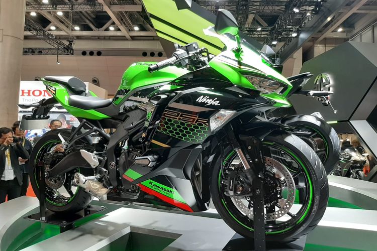  Kawasaki  Emang Goks Ninja  250cc  Tapi 4 Silinder Uzone