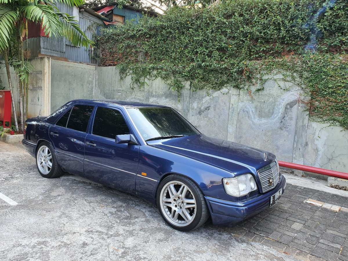 Review Mercedes-Benz Masterpiece E320 1996, Bekas (Masih) Berkelas? Review Mercedes-Benz Masterpiece E320 1996, Bekas (Masih) Berkelas?