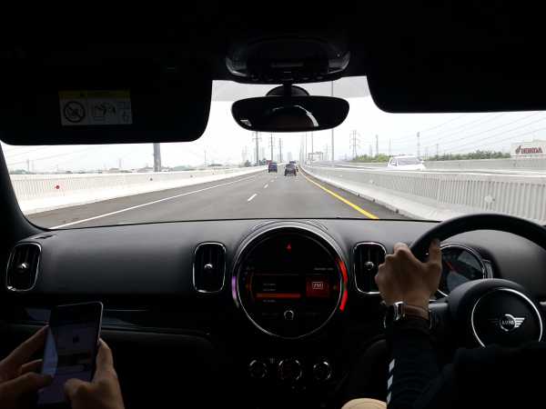 Tips Melakukan Eco Driving yang Bikin Mobil Hemat BBM Tips Melakukan Eco Driving yang Bikin Mobil Hemat BBM