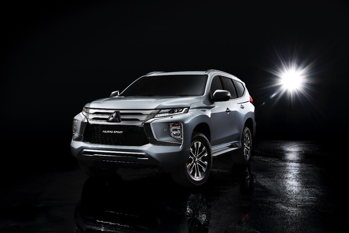 Apa yang Membuat Pajero Sport Terbaru Dinanti? Ponsel jadi Remote Kunci Apa yang Membuat Pajero Sport Terbaru Dinanti? Ponsel jadi Remote Kunci