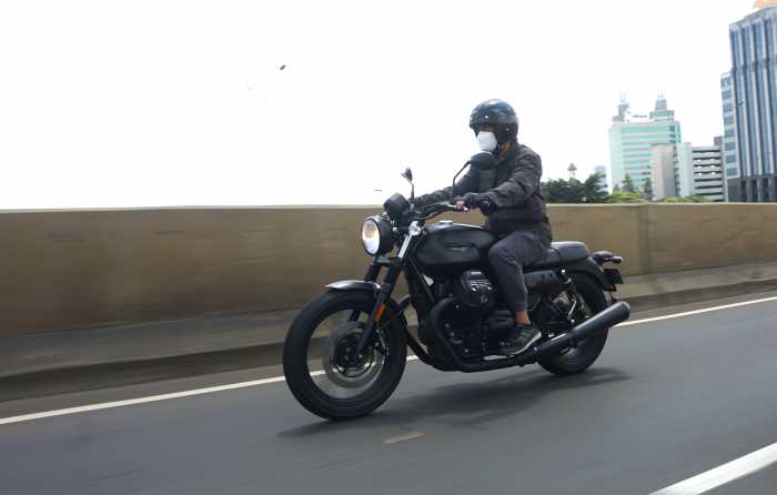 Kencan Singkat dengan Moto Guzzi V7 III Stone, Harga Nyaris Rp500 Juta Kencan Singkat dengan Moto Guzzi V7 III Stone, Harga Nyaris Rp500 Juta