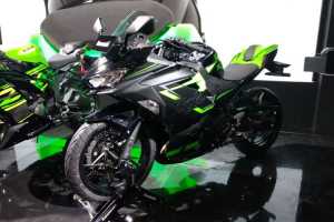 IMOS 2018: Kawasaki Luncurkan Ninja 250 Pakai Kunci Pintar