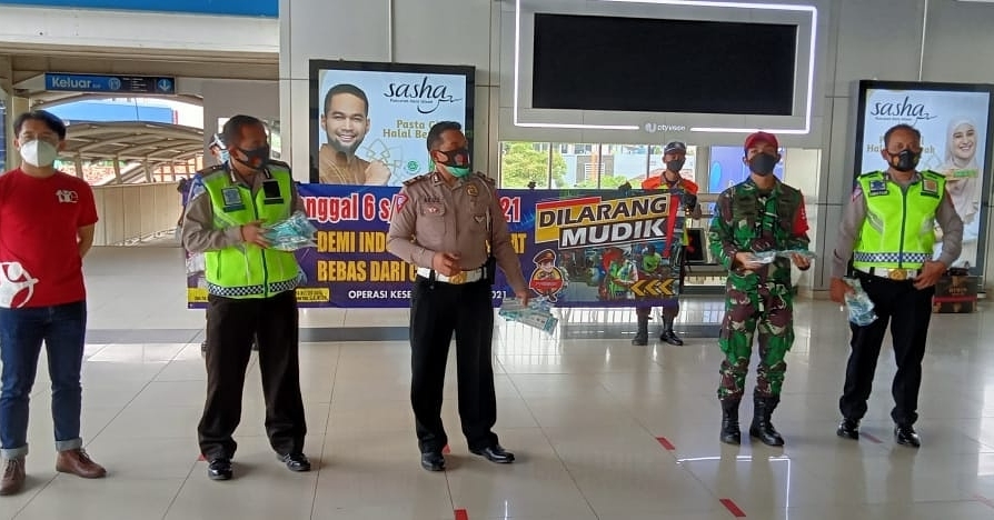 4.123 Pemudik Positif Covid-19 dan 41.097 Kendaraan Dipaksa Putar Balik 4.123 Pemudik Positif Covid-19 dan 41.097 Kendaraan Dipaksa Putar Balik