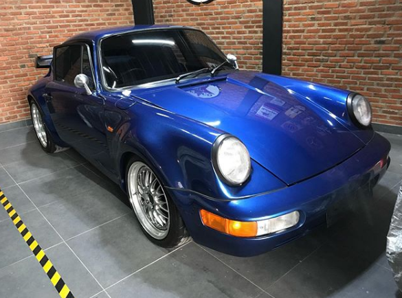 Andre Taulany Jual Mobil Langka, Cuma 50 Unit di Indonesia Andre Taulany Jual Mobil Langka, Cuma 50 Unit di Indonesia