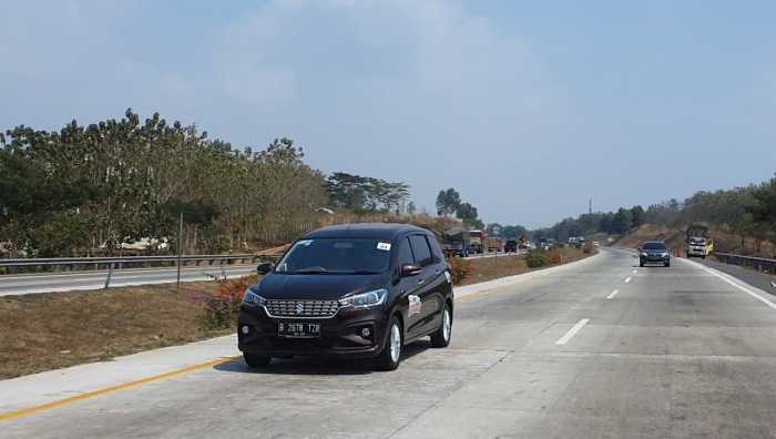 Konsumsi BBM All New Ertiga Tembus 33 Km per Liter! Konsumsi BBM All New Ertiga Tembus 33 Km per Liter!