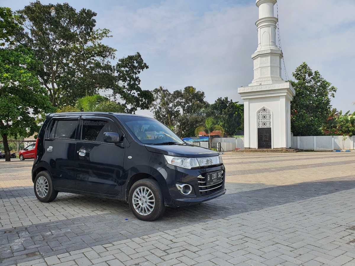 FOTO: Suzuki Karimun Wagon R, Mobil Murah yang Terlupakan FOTO: Suzuki Karimun Wagon R, Mobil Murah yang Terlupakan