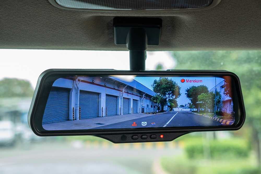 Mengenal Faedah Spion Pintar Suzuki XL7 Mengenal Faedah Spion Pintar Suzuki XL7