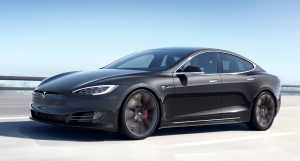 Layar Bermasalah, Tesla Diminta <i>Recall</i> 158 Ribu Unit Mobil