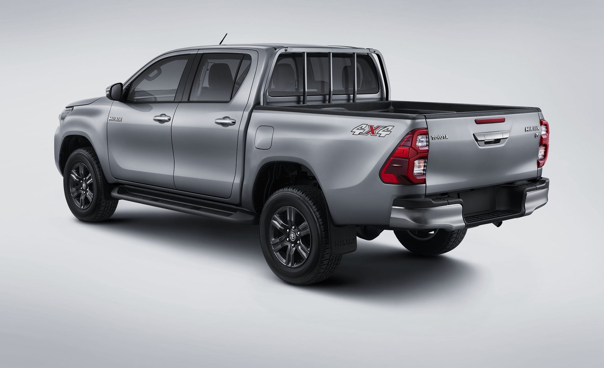 Perubahan Lengkap Toyota New Hilux Masih Pakai Mesin 