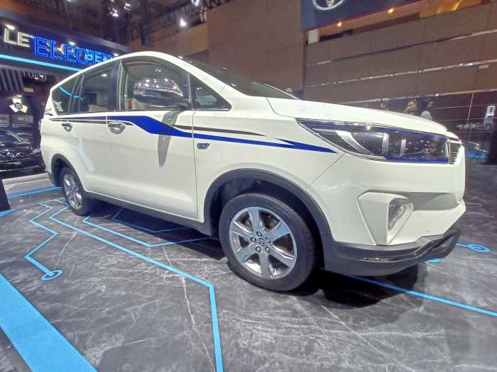 Seperti Apa Wajah Kijang Innova Hybrid yang Dijual di Indonesia? Seperti Apa Wajah Kijang Innova Hybrid yang Dijual di Indonesia?