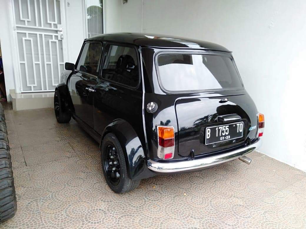 FOTO MINI Cooper Klasik Berbasis Toyota Agya Uzone FOTO MINI Cooper Klasik Berbasis Toyota Agya Uzone