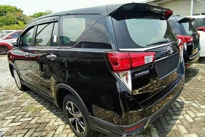 Tampilan Toyota Innova Venturer Facelift Tampilan Toyota Innova Venturer Facelift