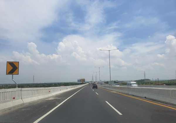 Siapkan eToll, Ini Tarif Tol Transjawa Saat Liburan Siapkan eToll, Ini Tarif Tol Transjawa Saat Liburan