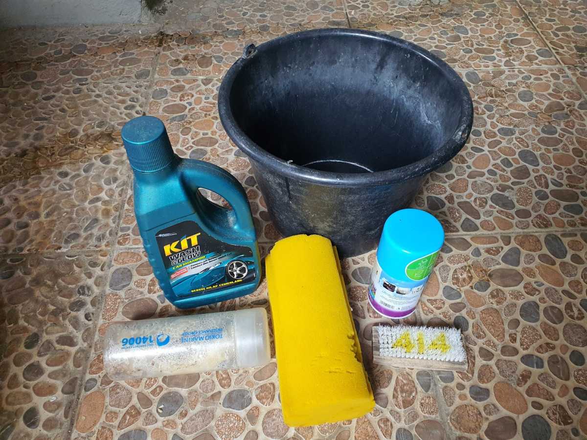 Cara Bersihkan Ruang Mesin Mobil Agar Tidak Dihuni Tikus Cara Bersihkan Ruang Mesin Mobil Agar Tidak Dihuni Tikus