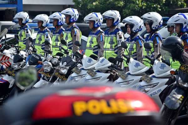 Ratusan Biker Ditindak Tilang Elektronik Hari Pertama Ratusan Biker Ditindak Tilang Elektronik Hari Pertama