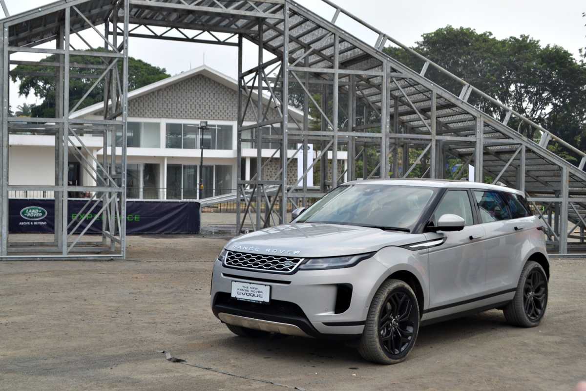 4 Kelebihan Range Rover Evoque yang Wajib Kalian Tau 4 Kelebihan Range Rover Evoque yang Wajib Kalian Tau