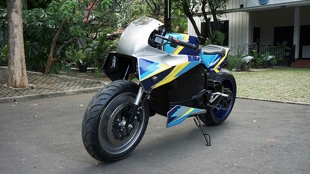 Mengenal Motor Listrik Setara Motor Sport 300cc Buatan Anak Kampus Mengenal Motor Listrik Setara Motor Sport 300cc Buatan Anak Kampus
