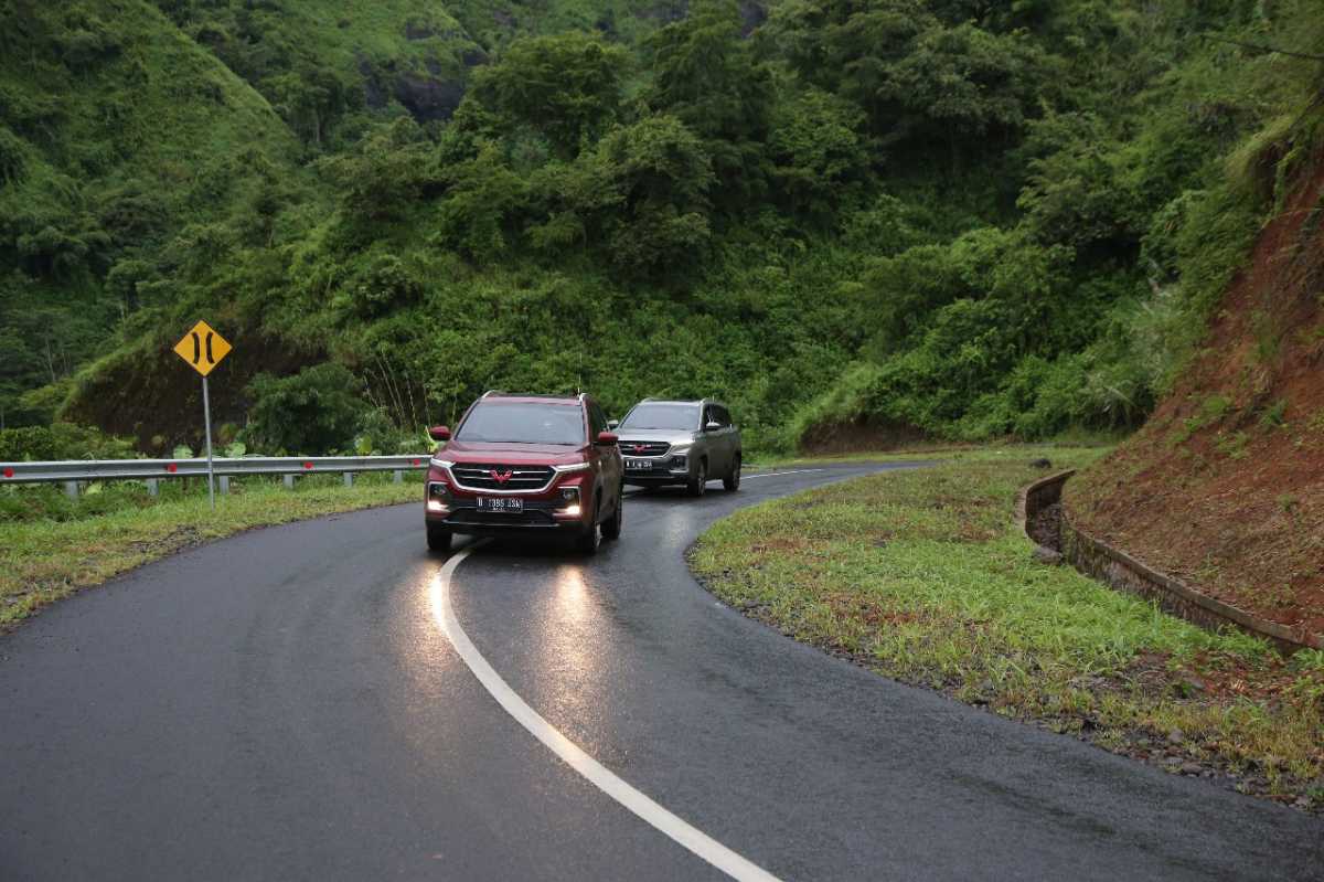 Test Drive Wuling Almaz Libas Sukabumi, Ciletuh, Bandung (Part 1: Rasanya jadi Penumpang) Test Drive Wuling Almaz Libas Sukabumi, Ciletuh, Bandung (Part 1: Rasanya jadi Penumpang)