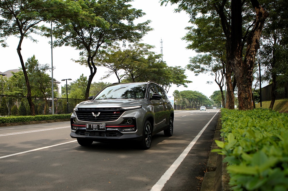 Wuling Umumkan Harga Almaz RS, Mulai Rp340 Jutaan! Wuling Umumkan Harga Almaz RS, Mulai Rp340 Jutaan!