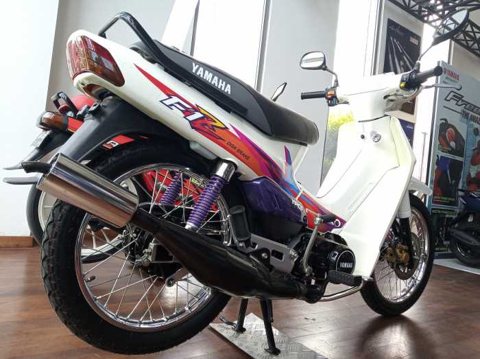 Yamaha F1Z si Bebek 2Tak Legend Muncul di Diler Resmi, Dijual Lagi? Yamaha F1Z si Bebek 2Tak Legend Muncul di Diler Resmi, Dijual Lagi?