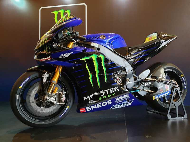 Foto Melihat Langsung Detail Motor  Balap Yamaha  MotoGP  