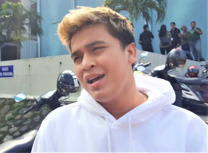Uang Rp1,5 M di Rekening Olga Hilang, Billy Sebut 5 Orang Tahu PIN Uang Rp1,5 M di Rekening Olga Hilang, Billy Sebut 5 Orang Tahu PIN