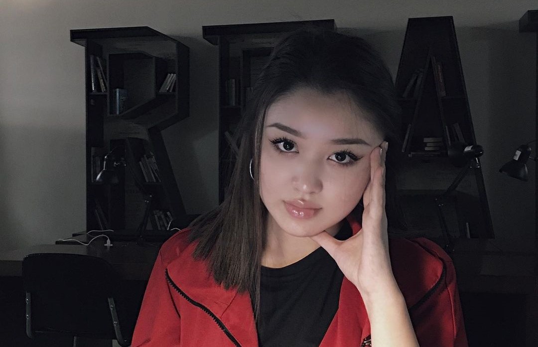 Profil Dayana Asembaeva, Dicintai dan Dibenci Netizen Indonesia Profil Dayana Asembaeva, Dicintai dan Dibenci Netizen Indonesia