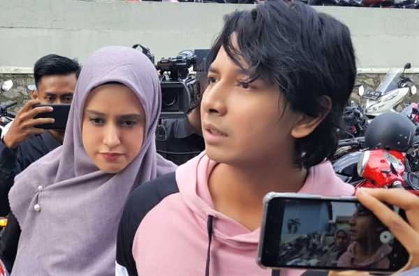 6 Cara Aneh Jadi Artis di Negeri +62, Mengaku Diperkosa Makhluk Halus 6 Cara Aneh Jadi Artis di Negeri +62, Mengaku Diperkosa Makhluk Halus