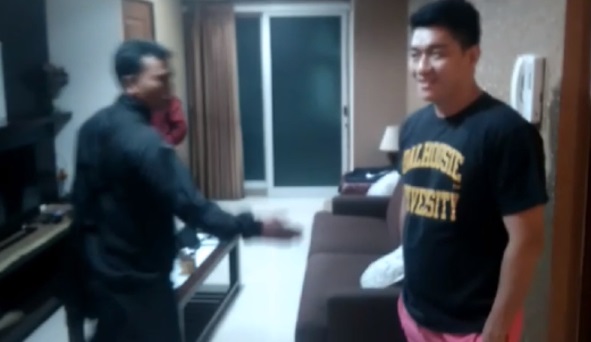 Ifan Seventeen 'Digerebek' saat Bersama Citra di Apartemen Ifan Seventeen 'Digerebek' saat Bersama Citra di Apartemen