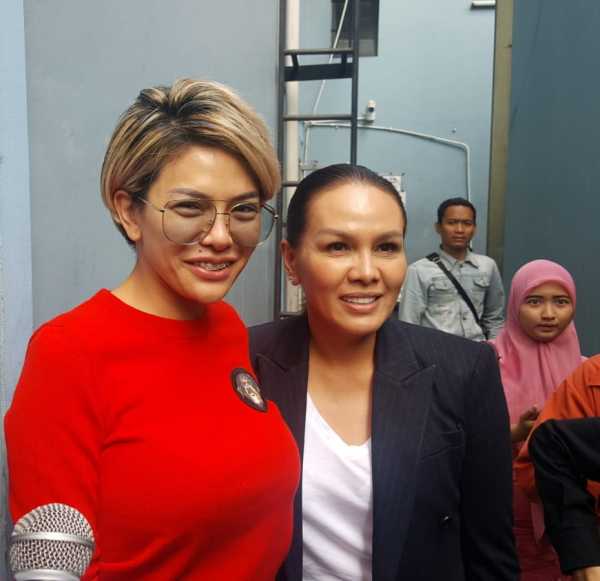 Boikot Nikita Mirzani Menggema di Twitter dan Change.org Boikot Nikita Mirzani Menggema di Twitter dan Change.org