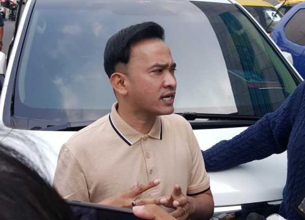 Mati Listrik Seharian, Ruben Onsu ke PLN: Kita Bayar ya Bayar Mati Listrik Seharian, Ruben Onsu ke PLN: Kita Bayar ya Bayar