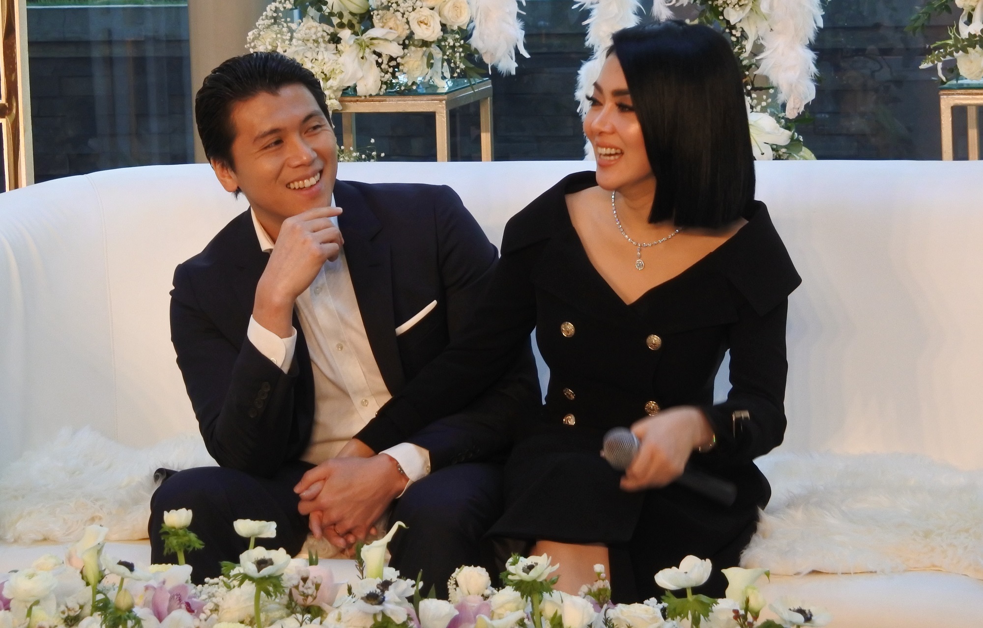 Hotman Ungkap yang Bayar Jet Pribadi untuk Syahrini, Ada Haji Isam? Hotman Ungkap yang Bayar Jet Pribadi untuk Syahrini, Ada Haji Isam?