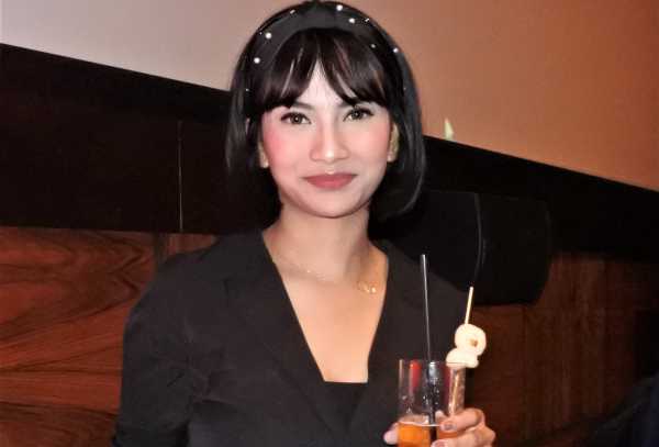Kabar Telah Blokir Nomor Ayah, Ini Kata Vanessa Angel Kabar Telah Blokir Nomor Ayah, Ini Kata Vanessa Angel