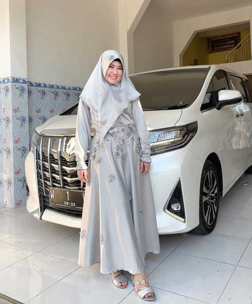 Menilik Harga Mobil Bekas Toyota Alphard Seperti Milik Menilik Harga Mobil Bekas Toyota Alphard Seperti Milik