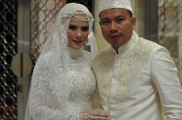 Babak Baru Perseteruan Vicky Prasetyo vs Adik Angel Lelga Babak Baru Perseteruan Vicky Prasetyo vs Adik Angel Lelga