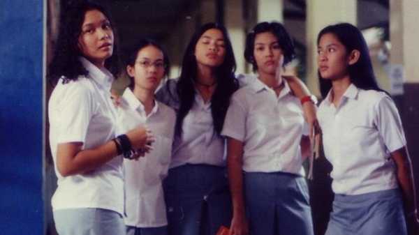 <i>Throwback Movie</i>: Nostalgia ‘Ada Apa Dengan Cinta?’ yang Dirilis 17 Tahun Lalu <i>Throwback Movie</i>: Nostalgia ‘Ada Apa Dengan Cinta?’ yang Dirilis 17 Tahun Lalu