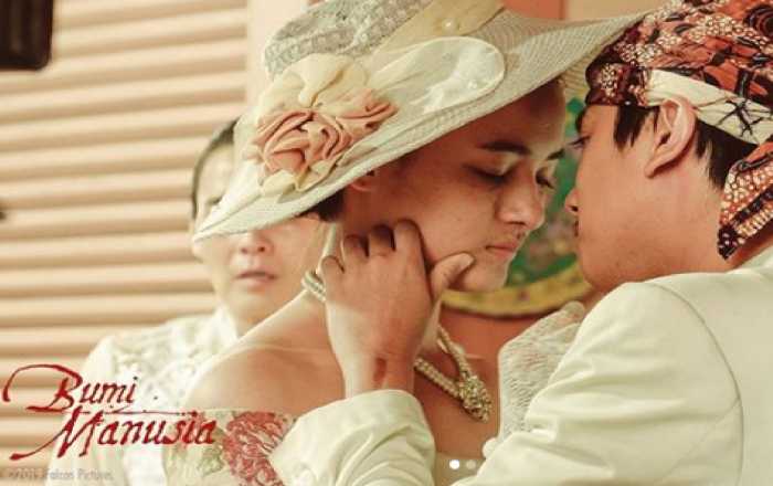 Kostum Para Pemain Film ‘Bumi Manusia’ Capai 5 Truk Kostum Para Pemain Film ‘Bumi Manusia’ Capai 5 Truk