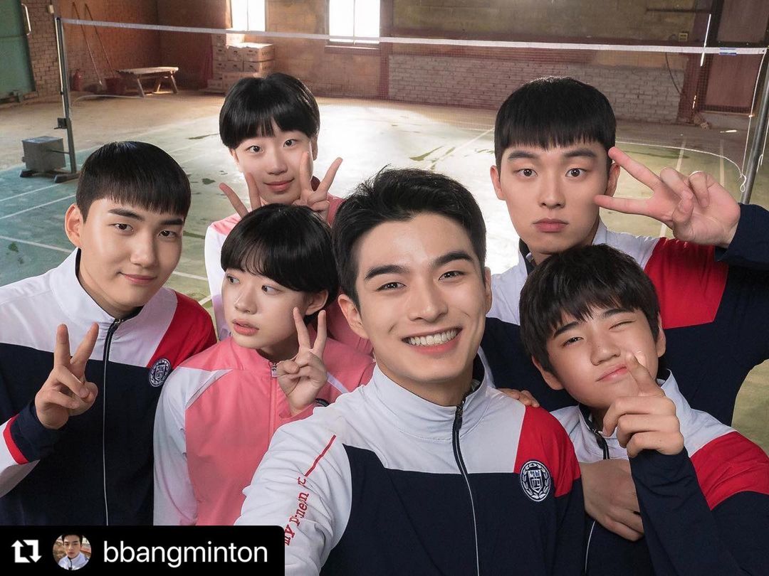 SBS Minta Maaf ke Netizen Indonesia atas Adegan Racket Boys SBS Minta Maaf ke Netizen Indonesia atas Adegan Racket Boys