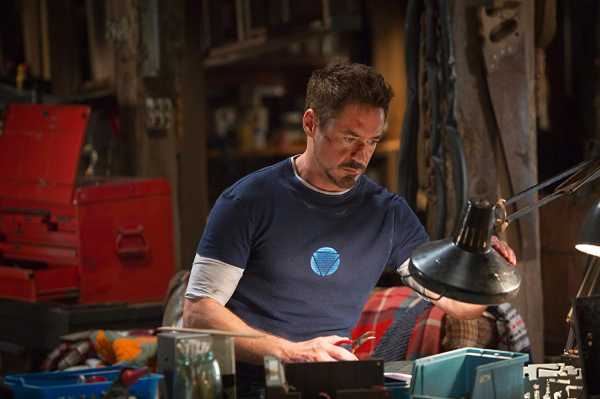 Robert Downey Jr. Curhat Alasan Dirinya Pensiun Jadi Iron Man Robert Downey Jr. Curhat Alasan Dirinya Pensiun Jadi Iron Man